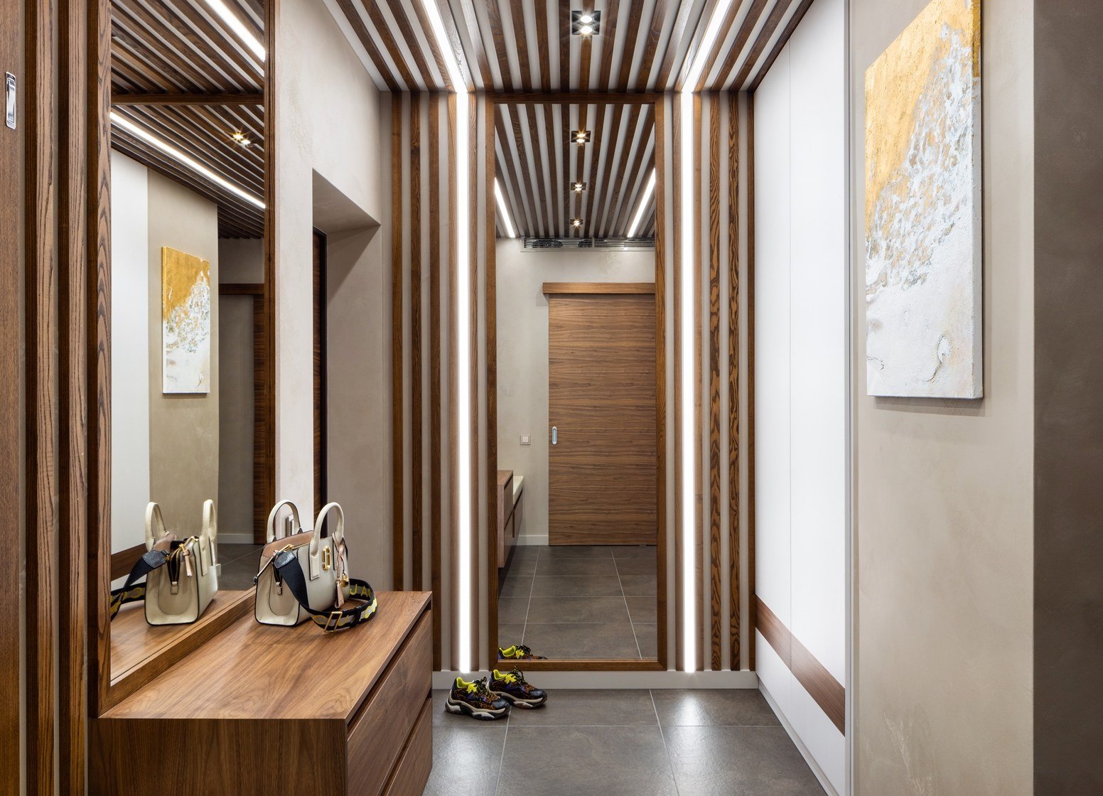 Фото 37 — Ремонт прихожей с расширением пространства