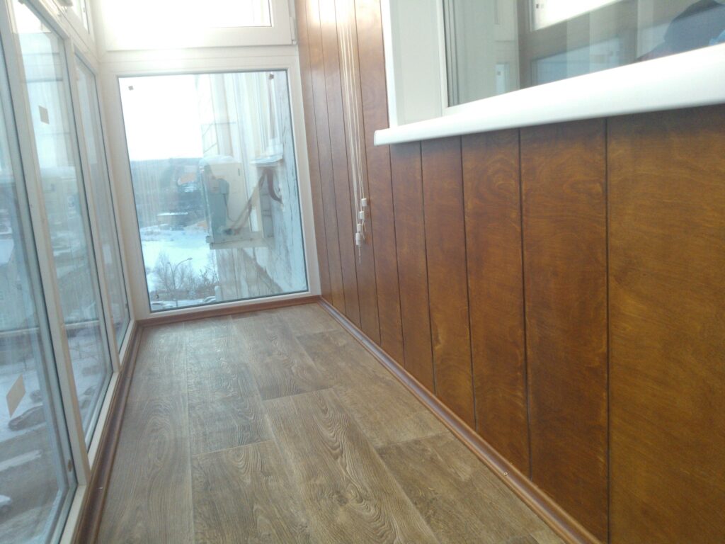 Фото 24 — Укладка ламината на балконе